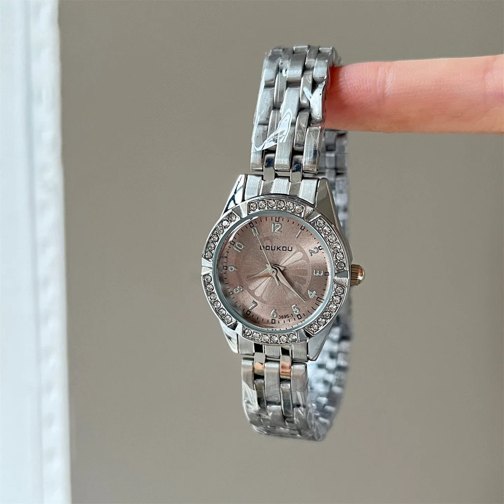 Fashionable unisex Quartz Watch